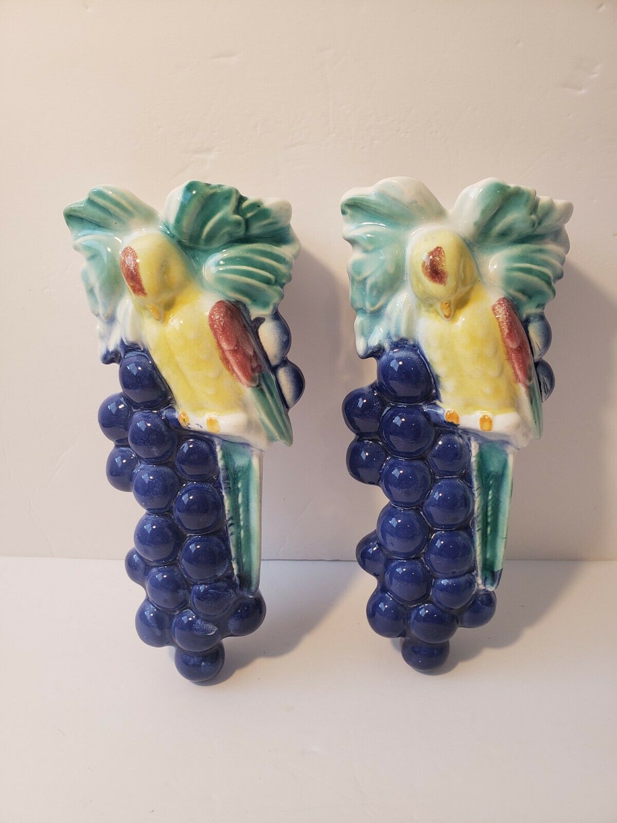 Vintage Colorful Art Pottery Parrot Bird Wall Pocket Planter Vase W/ Grapes Set
